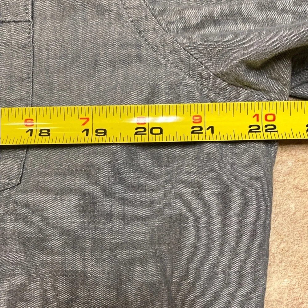 Banana Republic Gray Button-Down Size Large Shirt Office Business Casual